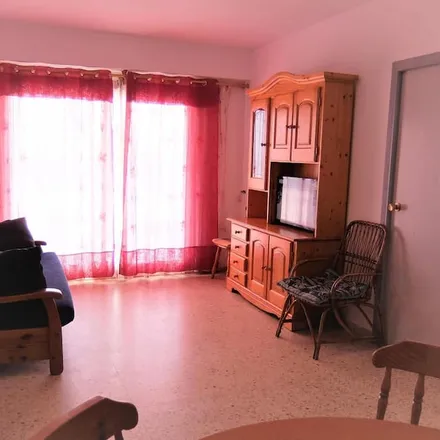 Image 2 - Gandia, Valencian Community, Spain - Apartment for rent