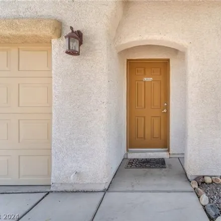 Image 3 - 3969 Red Trumpet Court, North Las Vegas, NV 89081, USA - House for sale