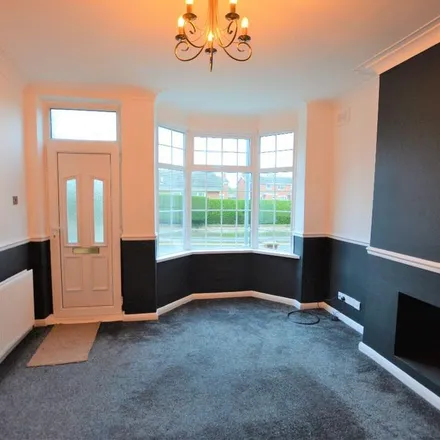 Rent this 3 bed duplex on 55 Sherwood Road in Worksop, S80 1QN