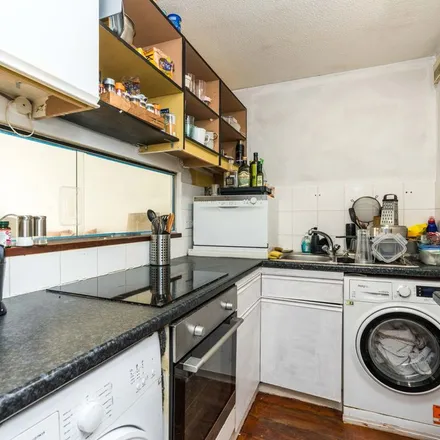 Rent this 1 bed apartment on 19 Grovelands Close in Denmark Hill, London