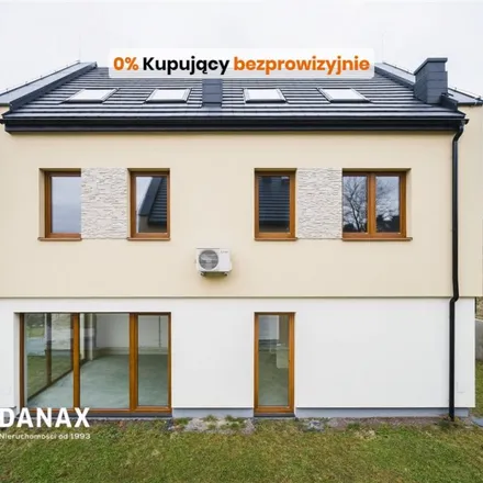 Buy this studio house on Ośrodek Medycyny Eksperymentalnej i Innowacyjnej in Rędzina, 30-248 Krakow