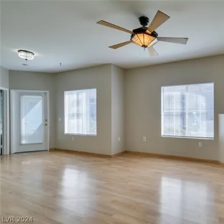 Image 3 - 1099 Canoga Peak Avenue, Paradise, NV 89183, USA - Condo for rent