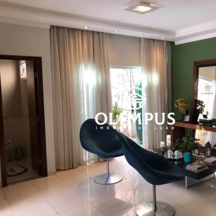 Buy this 3 bed house on Rua Coronel Ernesto Rodrigues da Cunha in Jardim Karaíba, Uberlândia - MG