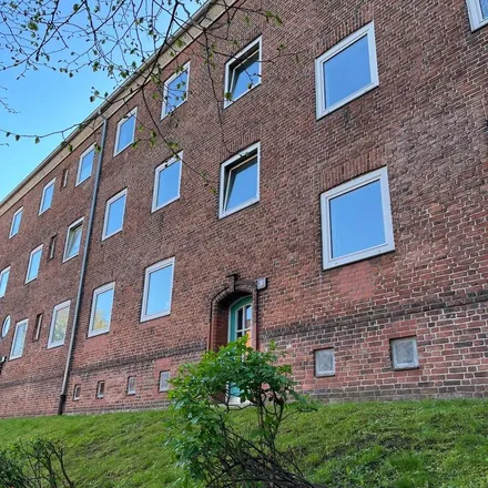 Rent this 3 bed apartment on Woermannstraße 20 in 24149 Kiel, Germany