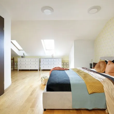 Rent this 4 bed apartment on Centrum dentystyczne Warszewo in Duńska, 71-768 Szczecin