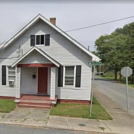 Image 1 - 102 Front Street, Pocomoke City, MD 21851, USA - House for sale