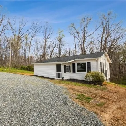 Buy this 2 bed house on 199 Moore Lane in Davidson County, NC 27360