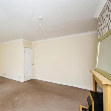 Image 4 - Crynallt Road, Neath, SA11 3RN, United Kingdom - Apartment for sale