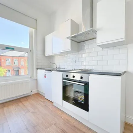 Image 5 - 5 Manstone Road, London, NW2 3XH, United Kingdom - Apartment for rent