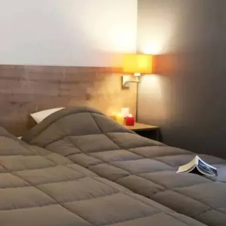 Rent this 2 bed apartment on Allee de Vau de Luce in 37400 Amboise, France