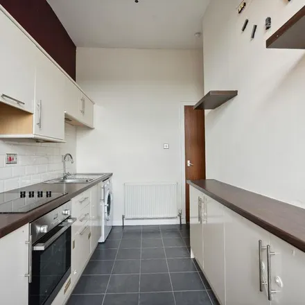 Rent this 2 bed apartment on Dumbarton Road in Clydebank, G81 4DR