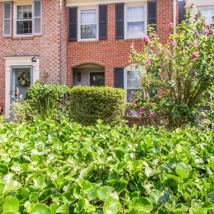 Image 2 - 20504 Strath Haven Drive, Montgomery Village, MD 20886, USA - Townhouse for sale