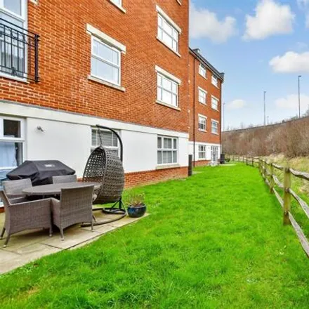 Image 7 - Arundale Walk, Wickhurst Green, RH12 1QG, United Kingdom - Apartment for sale