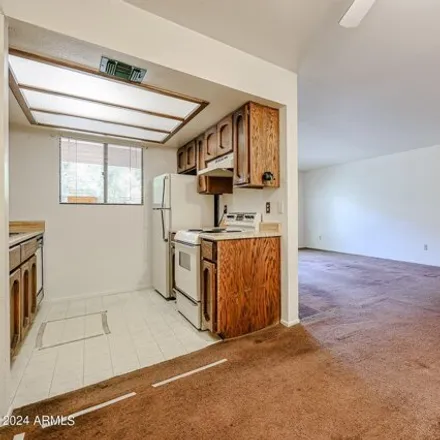 Image 7 - 3131 West Cochise Drive, Phoenix, AZ 85029, USA - Apartment for sale