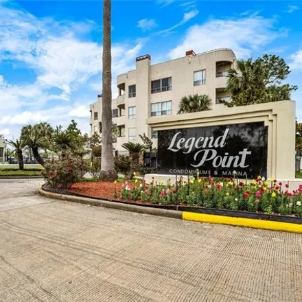 Buy this 2 bed condo on unnamed road in Clear Lake Shores, Galveston County