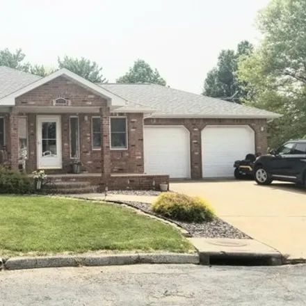 Buy this 4 bed house on unnamed road in Mountain Grove, MO 65711