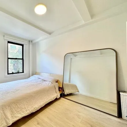 Image 2 - 308 W 30th St Apt 3A, New York, 10001 - Condo for rent