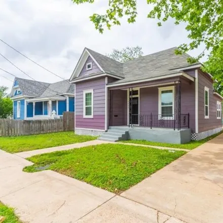 Buy this 3 bed house on 2251 Sumpter Street in Houston, TX 77026