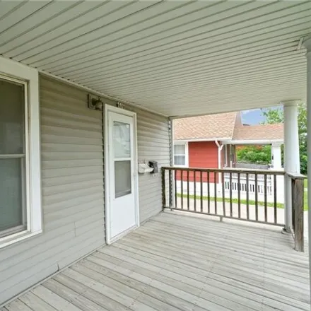 Image 3 - 640 10th Avenue Southwest, Cedar Rapids, IA 52404, USA - House for sale