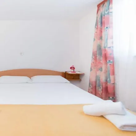 Rent this 2 bed apartment on 21410 Općina Postira