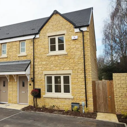 Rent this 3 bed duplex on 9 in 10 Castle Close, Gotherington