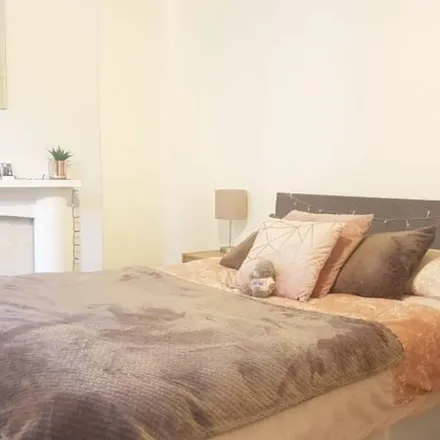 Rent this 3 bed apartment on Thesiger Street in Bracebridge, LN5 7UW