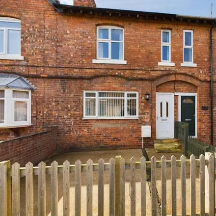 Buy this 2 bed townhouse on River Street in Selby, YO8 5AP