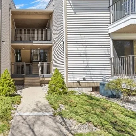 Buy this 1 bed condo on 9 Bonnell Court in Union, Hunterdon County