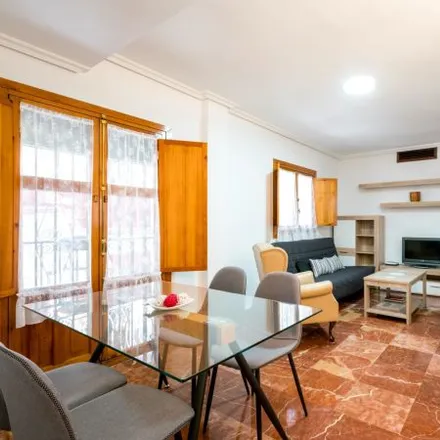 Rent this 3 bed apartment on Calle Estrella in 7, 41004 Seville