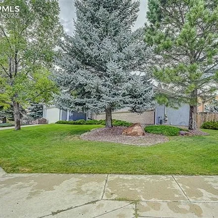 Image 3 - 2210 Harvester Court, Colorado Springs, CO 80919, USA - House for sale