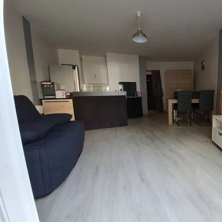 Rent this 1 bed apartment on 85000 La Roche-sur-Yon