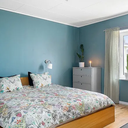 Rent this 6 bed apartment on Sidsjövägen 15 in 852 37 Sundsvall, Sweden