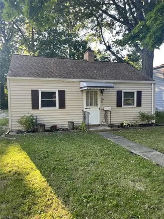 Buy this 2 bed house on 294 Longford Avenue in Elyria, OH 44035