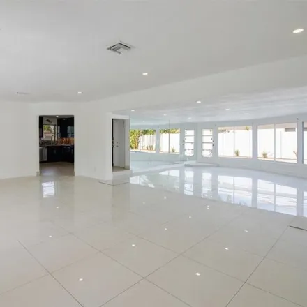 Image 9 - 2081 Northeast 62nd Court, Imperial Point, Fort Lauderdale, FL 33308, USA - House for sale