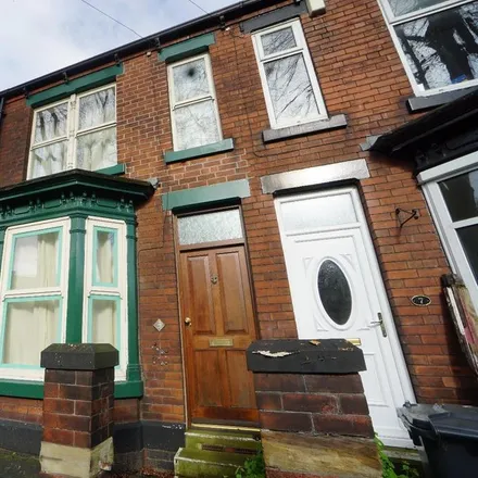 Rent this 2 bed townhouse on Cheadle Street in Sheffield, S6 2BA