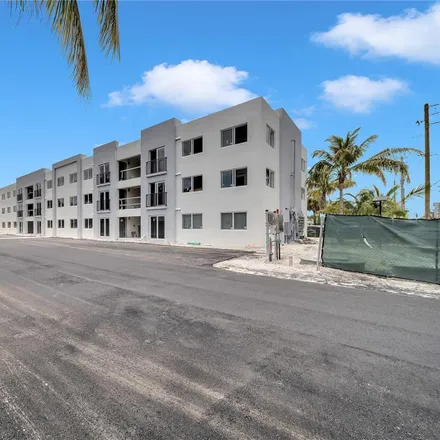 Rent this 2 bed apartment on 14806 Northeast 6th Avenue in Sixth Avenue Trailer Park, Miami-Dade County