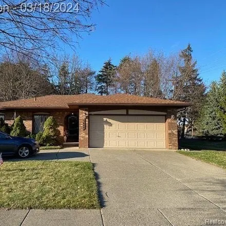 Buy this 3 bed house on 3858 Barg Drive in Sterling Heights, MI 48310