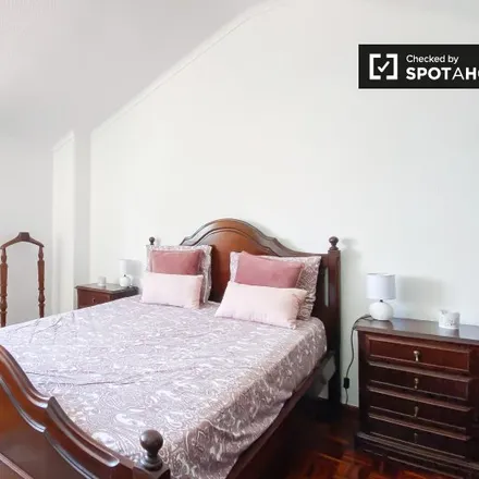 Rent this 1 bed apartment on Rua 7 in 1400-210 Lisbon, Portugal