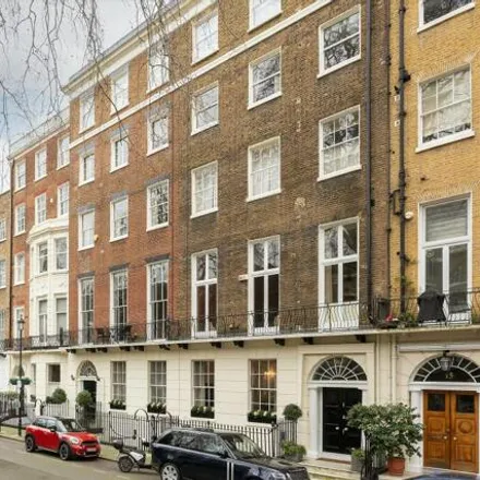 Buy this 3 bed apartment on 17 Montagu Square in London, W1H 2LG