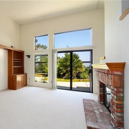 Image 8 - 8066 Valley Flores Drive, Los Angeles, CA 91304, USA - House for sale