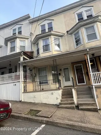 Image 1 - 866 North Lombard Street, Shamokin, PA 17872, USA - House for sale