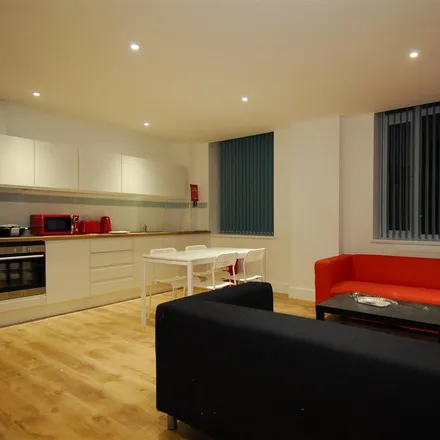 Rent this 4 bed apartment on Buffet City in St Andrew's Cross, Plymouth