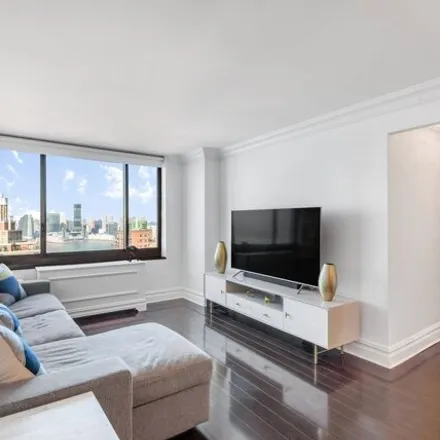 Buy this 3 bed condo on 200 Rector Place in New York, NY 10280