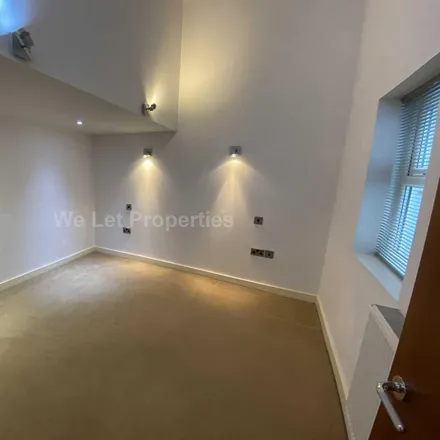 Image 4 - 2 Express / Connect House, Henry Street, Manchester, M4 5DA, United Kingdom - Apartment for rent
