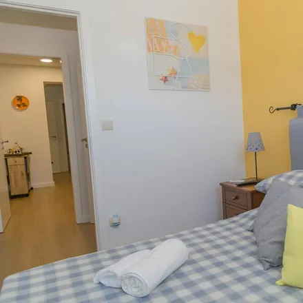 Rent this 3 bed house on Porto