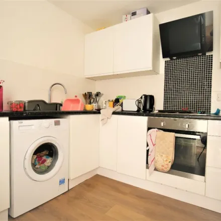 Rent this 4 bed apartment on Portland Road in South Tottenham, London