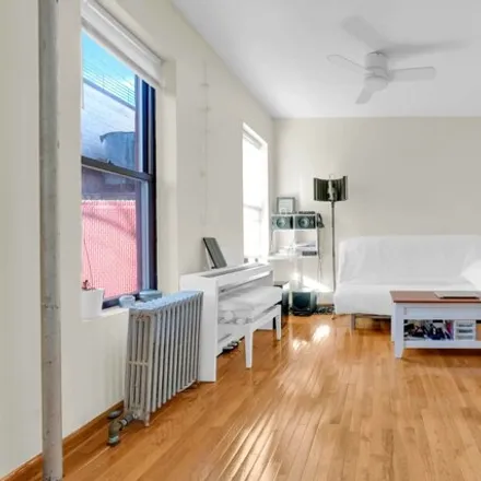 Image 2 - 2146 Cortelyou Road, New York, NY 11226, USA - Apartment for sale