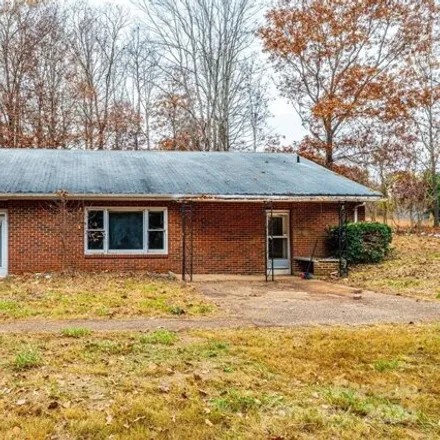 Buy this 3 bed house on 5424 Carver House Road in Catawba County, NC 28613