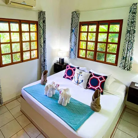 Rent this 1 bed house on Cantón Quepos