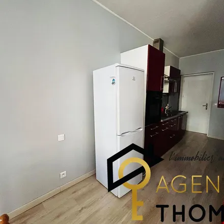 Image 5 - 19 Boulevard Pasteur, 07200 Aubenas, France - Apartment for rent